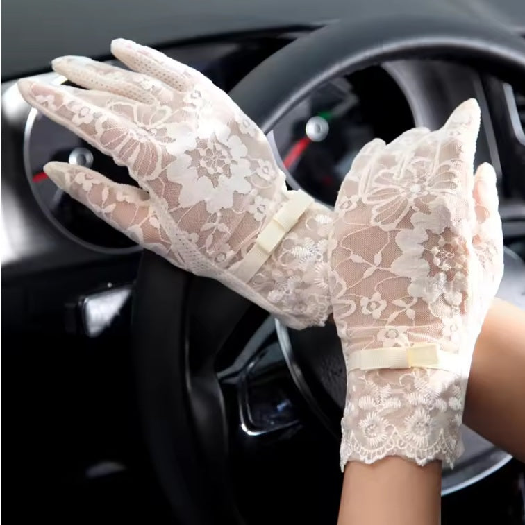 Lioness Grace Allure Phygital Gloves "Glovetta" - from horse races to crypto trading & Tesla driving!